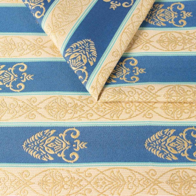 Tkanina obiciowa Vega niebieska – wzór pasów i struktura materiału