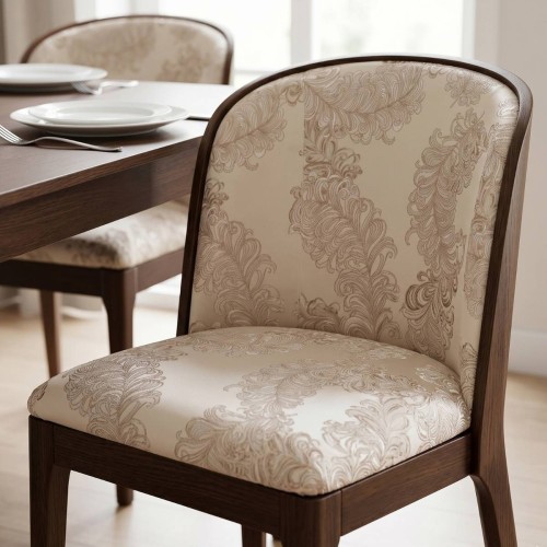 Tkanina tapicerska żakardowa Diva w kolorze kawy z barokowym wzorem – Polskie Tkaniny aranżacja fotel