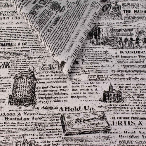 Biała tkanina obiciowa Oldpress z tkanym wzorem starej gazety – Polskie Tkaniny